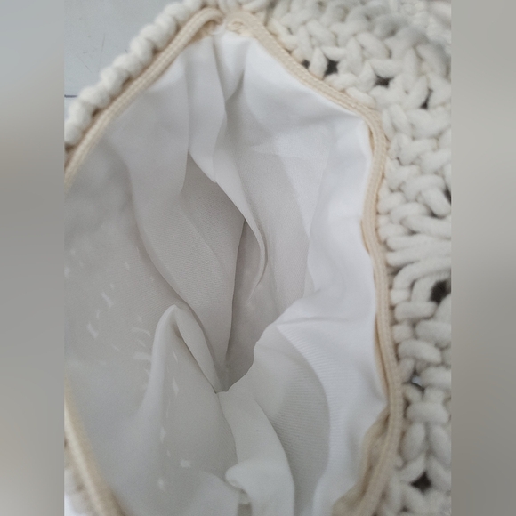 Ladies Small Off White Crochet Cotton Macrame Crossbody Purse Flap Zip Closure B - Picture 5 of 6